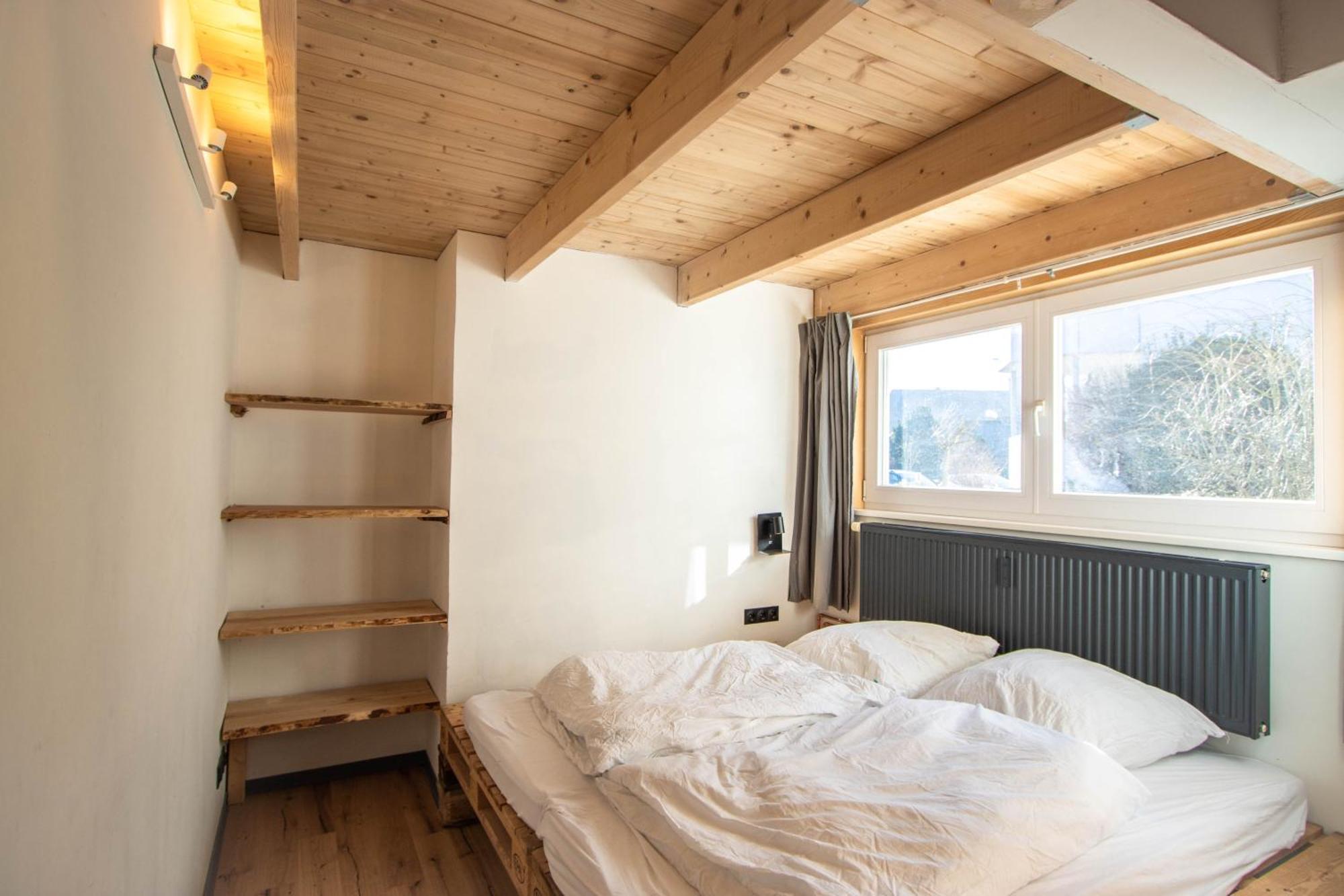 Hostel Oder Ferienwohnung 1-16 Personen Im Blauen Haus Фехмарн Екстериор снимка