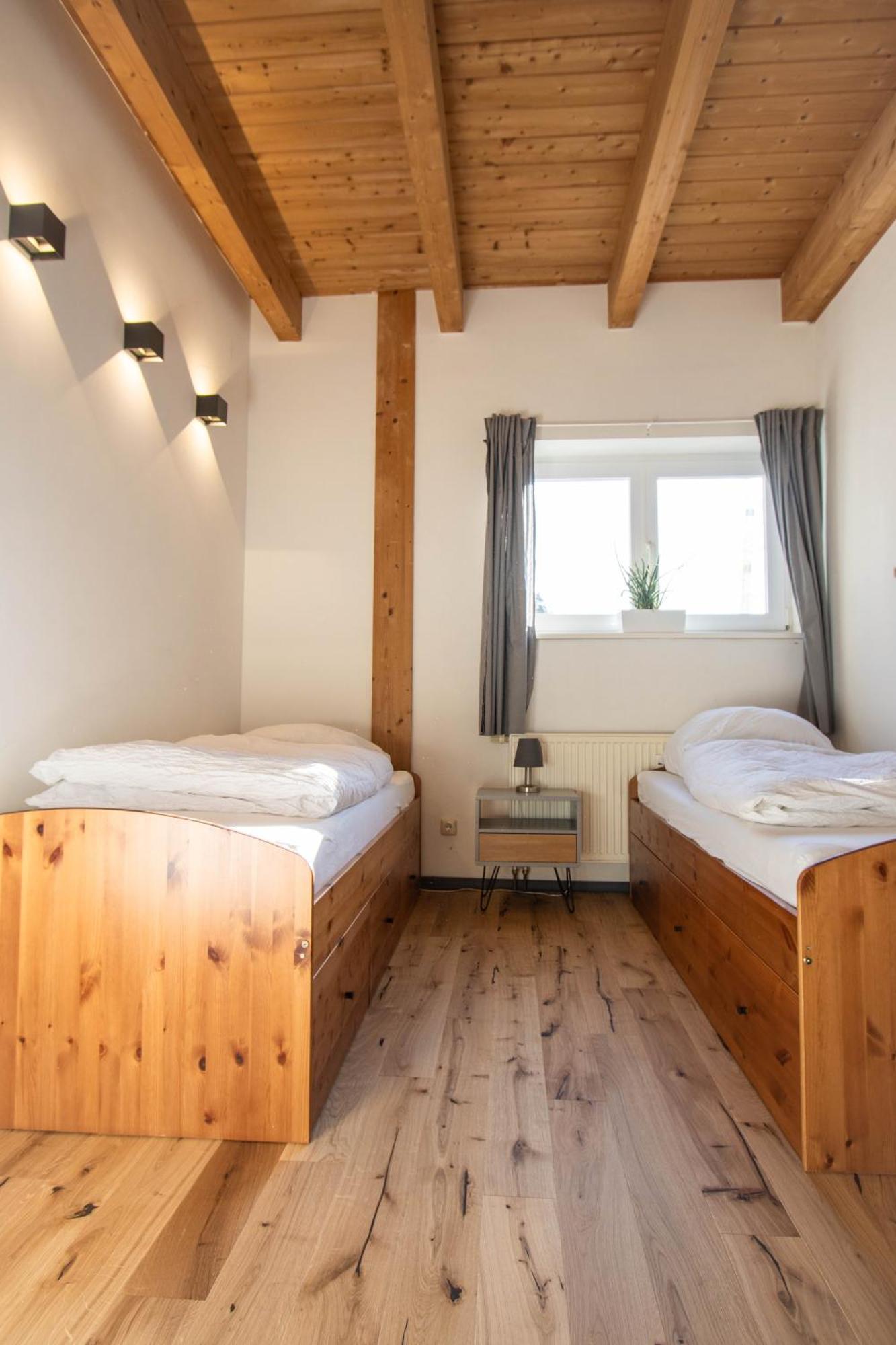 Hostel Oder Ferienwohnung 1-16 Personen Im Blauen Haus Фехмарн Екстериор снимка