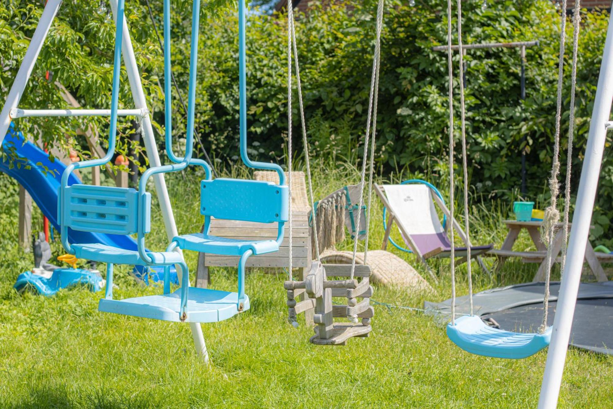 Hostel Oder Ferienwohnung 1-16 Personen Im Blauen Haus Фехмарн Екстериор снимка