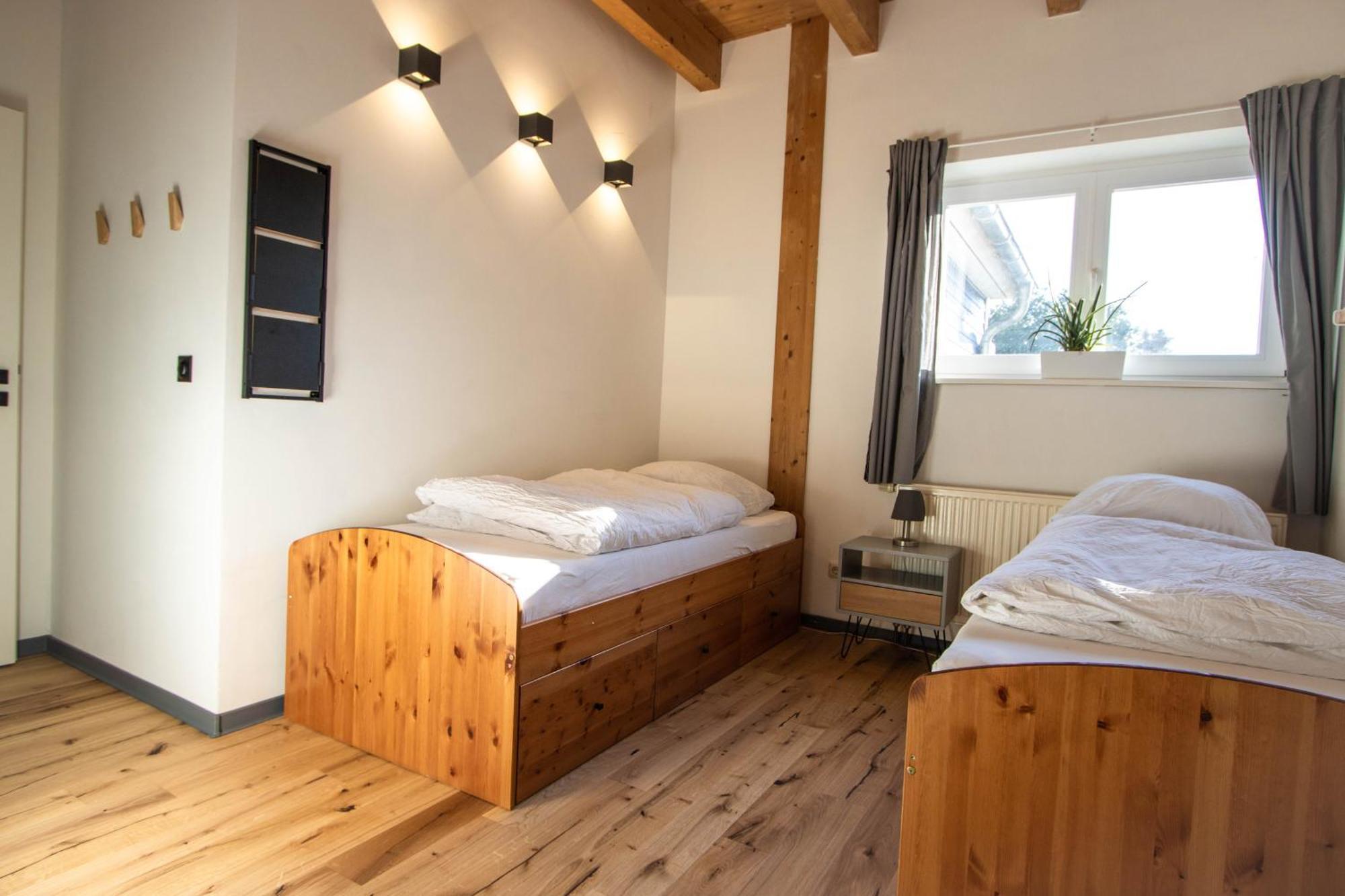 Hostel Oder Ferienwohnung 1-16 Personen Im Blauen Haus Фехмарн Екстериор снимка